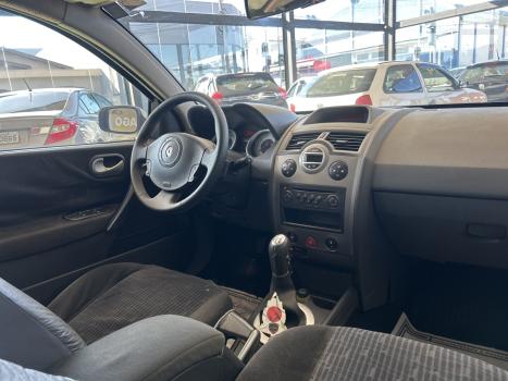 RENAULT Megane Sedan , Foto 9
