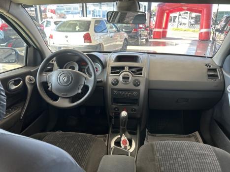RENAULT Megane Sedan , Foto 10