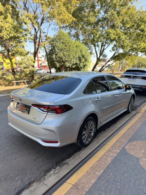 TOYOTA Corolla 2.0 16V 4P FLEX XEI DIRECT SHIFT AUTOMÁTICO CVT, Foto 4 TOYOTA Corolla 2.0 16V 4P FLEX XEI DIRECT SHIFT AUTOMÁTICO CVT, Foto 4