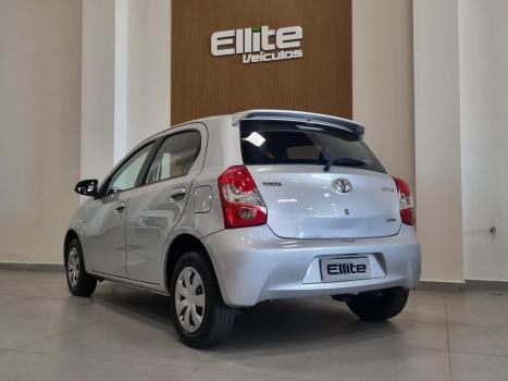 TOYOTA Etios Cross 1.5 16V 4P, Foto 5