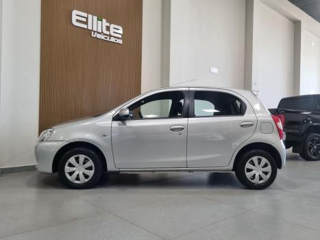TOYOTA Etios Cross 1.5 16V 4P, Foto 6
