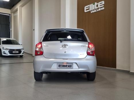 TOYOTA Etios Cross 1.5 16V 4P, Foto 7