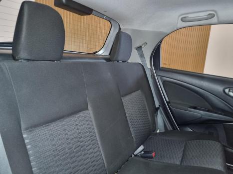 TOYOTA Etios Cross 1.5 16V 4P, Foto 14