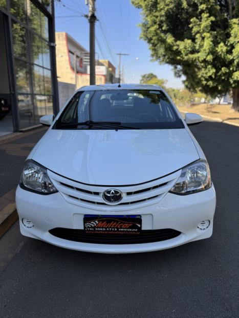 TOYOTA Etios Hatch 1.3 16V 4P FLEX X, Foto 6 TOYOTA Etios Hatch 1.3 16V 4P FLEX X, Foto 6