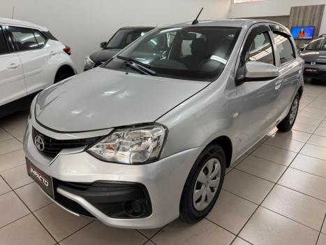 TOYOTA Etios Hatch 1.3 16V 4P FLEX X, Foto 2