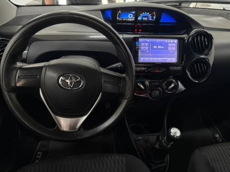 TOYOTA Etios Hatch 1.3 16V 4P FLEX X, Foto 7