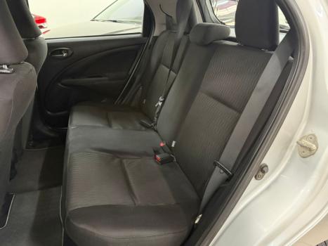 TOYOTA Etios Hatch 1.3 16V 4P FLEX X, Foto 10