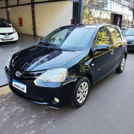 TOYOTA Etios Hatch 1.3 16V 4P FLEX XS, Foto 3