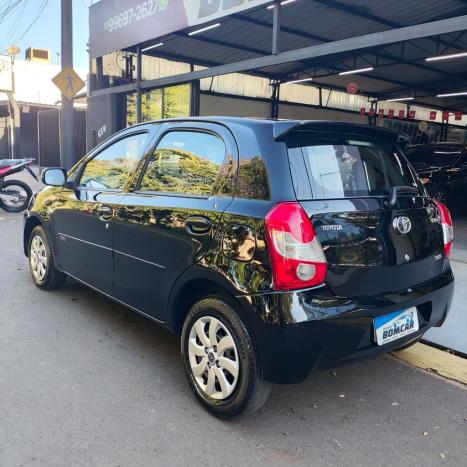 TOYOTA Etios Hatch 1.3 16V 4P FLEX XS, Foto 6