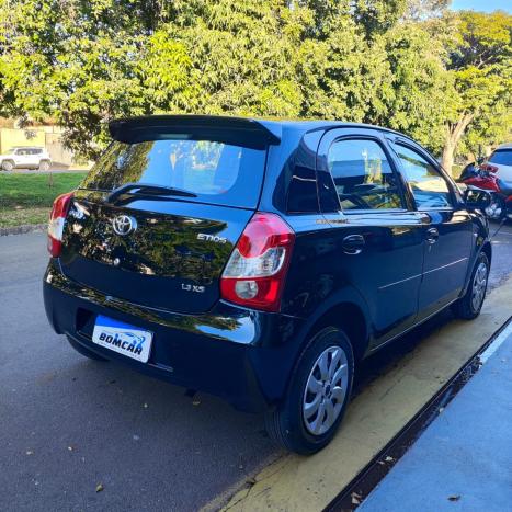 TOYOTA Etios Hatch 1.3 16V 4P FLEX XS, Foto 8