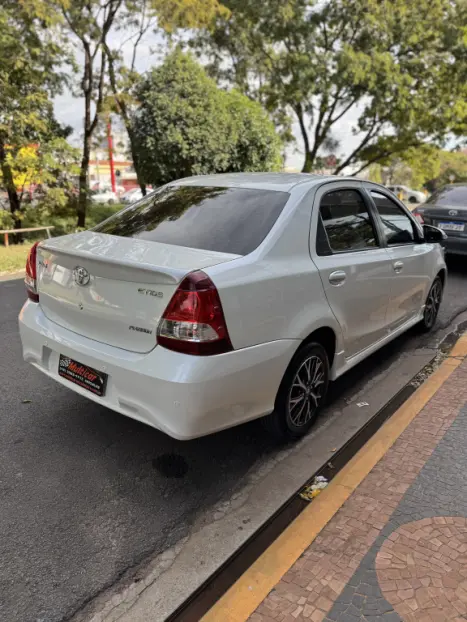 TOYOTA Etios Sedan 1.5 16V 4P FLEX PLATINUM AUTOMTICO, Foto 9