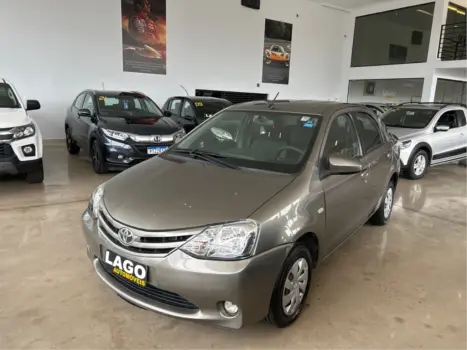 TOYOTA Etios Sedan 1.5 16V 4P FLEX XS, Foto 3