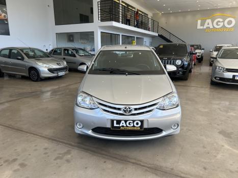 TOYOTA Etios Sedan 1.3 16V 4P FLEX X, Foto 2