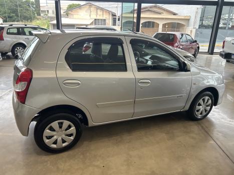 TOYOTA Etios Sedan 1.3 16V 4P FLEX X, Foto 6