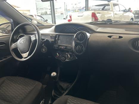 TOYOTA Etios Sedan 1.3 16V 4P FLEX X, Foto 9