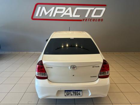 TOYOTA Etios Sedan 1.5 16V 4P FLEX PLATINUM AUTOM�TICO, Foto 5