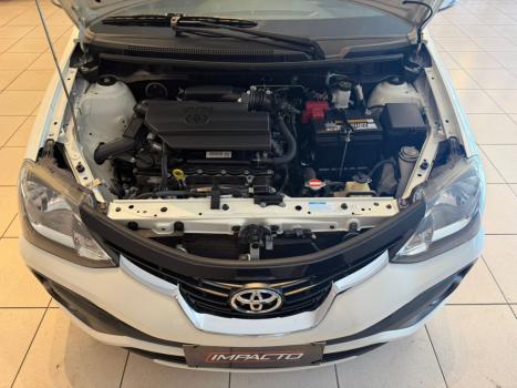TOYOTA Etios Sedan 1.5 16V 4P FLEX PLATINUM AUTOM�TICO, Foto 6