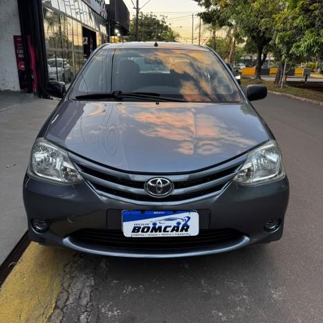 TOYOTA Etios Sedan 1.5 16V 4P FLEX XS, Foto 2