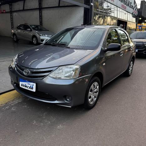 TOYOTA Etios Sedan 1.5 16V 4P FLEX XS, Foto 3