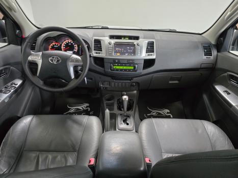 TOYOTA Hilux Caminhonete 3.0 16V 4P 4X4 SRV TURBO DIESEL CABINE DUPLA AUTOM�TICO, Foto 12