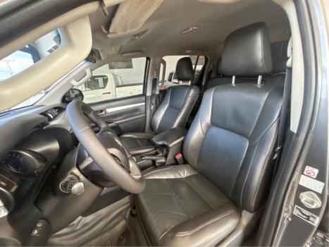 TOYOTA Hilux Caminhonete 2.8 16V SRX 4X4 DIESEL CABINE DUPLA AUTOM�TICO, Foto 7