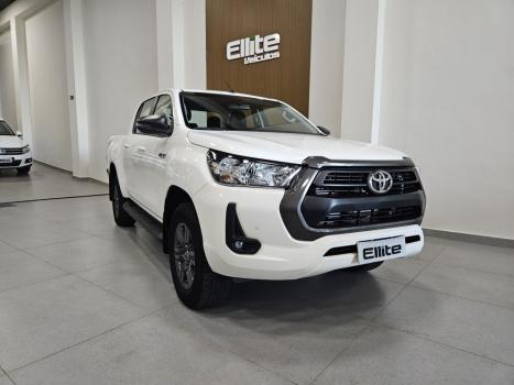 TOYOTA Hilux Caminhonete 2.8 16V 4P SR 4X4 DIESEL CABINE DUPLA AUTOM�TICO, Foto 1