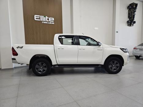 TOYOTA Hilux Caminhonete 2.8 16V 4P SR 4X4 DIESEL CABINE DUPLA AUTOM�TICO, Foto 3