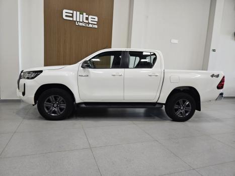 TOYOTA Hilux Caminhonete 2.8 16V 4P SR 4X4 DIESEL CABINE DUPLA AUTOM�TICO, Foto 4