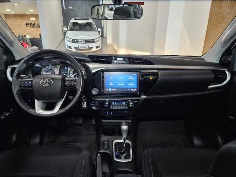 TOYOTA Hilux Caminhonete 2.8 16V 4P SR 4X4 DIESEL CABINE DUPLA AUTOM�TICO, Foto 7