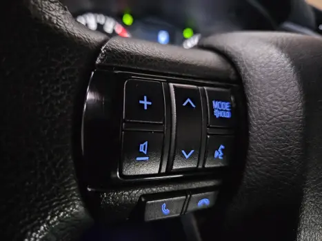 TOYOTA Hilux Caminhonete 2.8 16V SRX 4X4 TURBO DIESEL CABINE DUPLA AUTOM�TICO, Foto 10