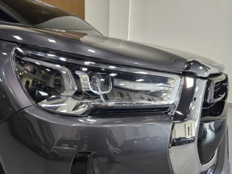 TOYOTA Hilux Caminhonete 2.8 16V SRX 4X4 TURBO DIESEL CABINE DUPLA AUTOM�TICO, Foto 18