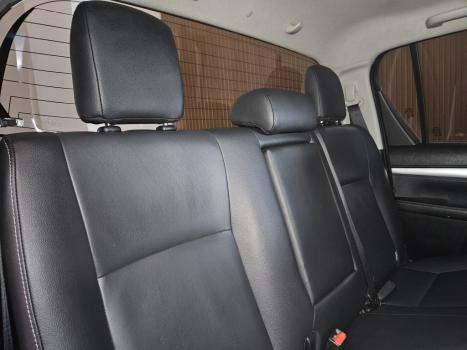 TOYOTA Hilux Caminhonete 2.8 16V SRX 4X4 DIESEL CABINE DUPLA AUTOM�TICO, Foto 6