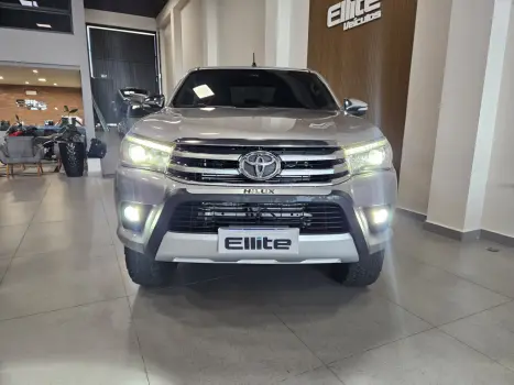 TOYOTA Hilux Caminhonete 2.8 16V SRX 4X4 DIESEL CABINE DUPLA AUTOM�TICO, Foto 13