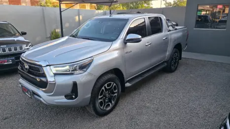 TOYOTA Hilux Caminhonete 2.8 16V SRX 4X4 TURBO DIESEL CABINE DUPLA AUTOM�TICO, Foto 1