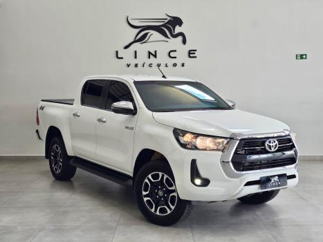 TOYOTA Hilux Caminhonete 2.8 16V SRV 4X4 DIESEL CABINE DUPLA AUTOMÁTICO, Foto 1