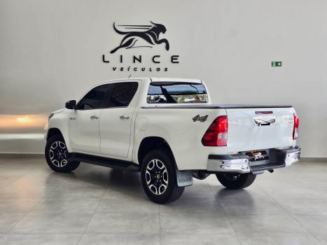 TOYOTA Hilux Caminhonete 2.8 16V SRV 4X4 DIESEL CABINE DUPLA AUTOMÁTICO, Foto 7