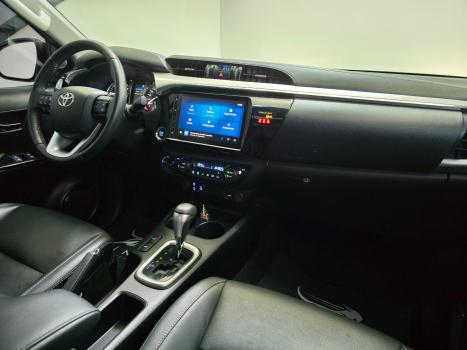 TOYOTA Hilux Caminhonete 2.8 16V SRV 4X4 DIESEL CABINE DUPLA AUTOMÁTICO, Foto 11