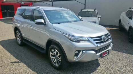 TOYOTA Hilux SW4 2.8 16V 4P SRX 4X4 7 LUGARES TURBO DIESEL AUTOM�TICO, Foto 7