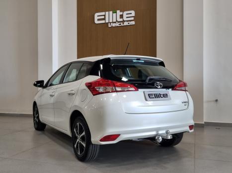 TOYOTA Yaris Hatch 1.5 16V 4P FLEX XS MULTIDRIVE AUTOM�TICO CVT, Foto 2