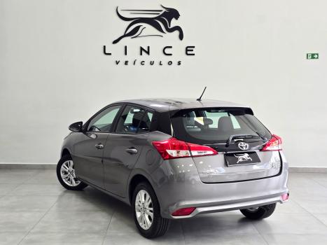 TOYOTA Yaris Hatch 1.3 16V 4P FLEX XL MULTIDRIVE AUTOM�TICO CVT, Foto 7