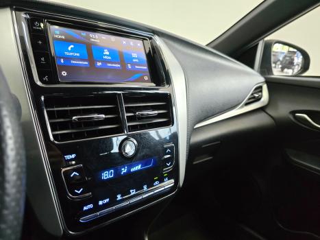 TOYOTA Yaris Hatch 1.3 16V 4P FLEX XL MULTIDRIVE AUTOM�TICO CVT, Foto 15