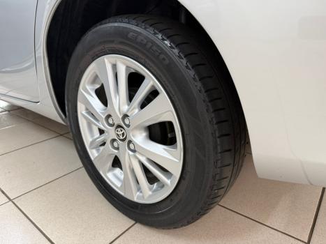 TOYOTA Yaris Sedan 1.5 16V 4P FLEX XL LIVE MULTIDRIVE AUTOM�TICO CVT, Foto 4