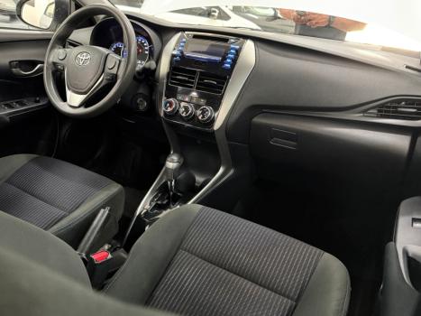 TOYOTA Yaris Sedan 1.5 16V 4P FLEX XL LIVE MULTIDRIVE AUTOM�TICO CVT, Foto 9