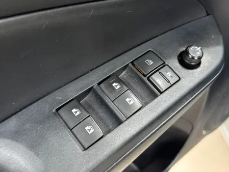 TOYOTA Yaris Sedan 1.5 16V 4P FLEX XL LIVE MULTIDRIVE AUTOM�TICO CVT, Foto 14