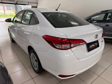 TOYOTA Yaris Sedan 1.5 16V 4P FLEX XL MULTIDRIVE AUTOM�TICO CVT, Foto 3