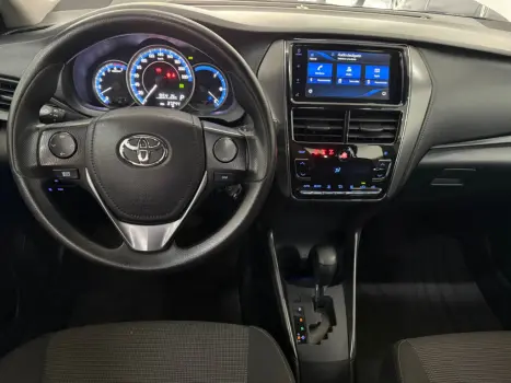 TOYOTA Yaris Sedan 1.5 16V 4P FLEX XL MULTIDRIVE AUTOM�TICO CVT, Foto 8
