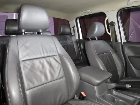 VOLKSWAGEN Amarok 2.0 16V 4X4 CABINE DUPLA HIGHLINE TURBO INTERCOOLER AUTOM�TICO, Foto 6