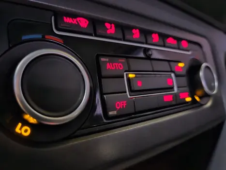 VOLKSWAGEN Amarok 2.0 16V 4X4 CABINE DUPLA HIGHLINE TURBO INTERCOOLER AUTOM�TICO, Foto 10