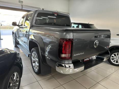 VOLKSWAGEN Amarok 3.0 V6 CABINE DUPLA HIGHLINE 4X4 TURBO INTERCOOLER AUTOMÁTICO, Foto 4 VOLKSWAGEN Amarok 3.0 V6 CABINE DUPLA HIGHLINE 4X4 TURBO INTERCOOLER AUTOMÁTICO, Foto 4