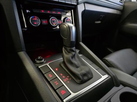 VOLKSWAGEN Amarok 3.0 V6 CABINE DUPLA HIGHLINE EXTREME 4X4 TURBO INTERCOOLER AUTOM�TICO, Foto 16